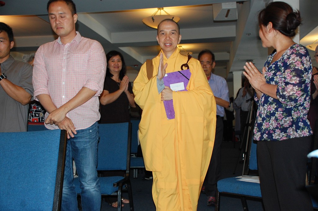 Thước Đo Người Tu/ Trí Siêu