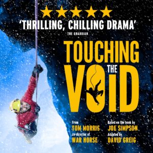 ‘Chạm Vào Khoảng Trống’