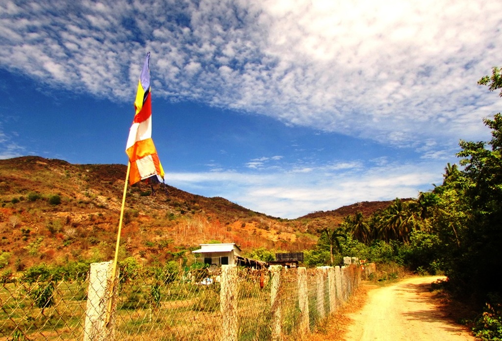 Đến chùa với Chánh Niệm