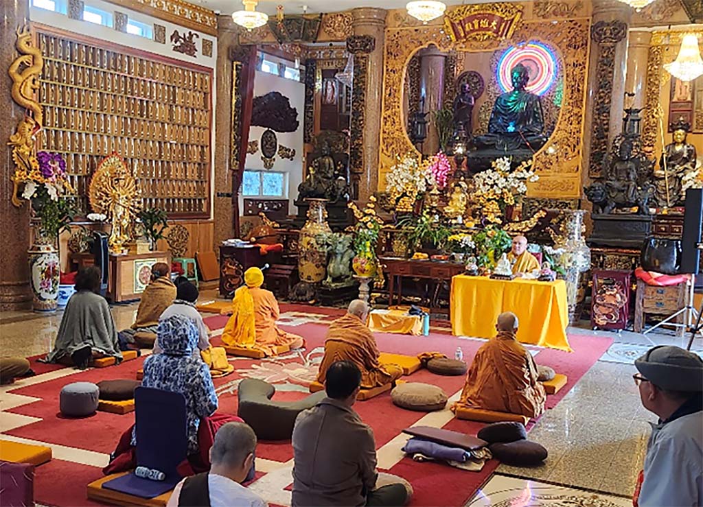 Tìm về chính mình qua khóa thiền Vipassana