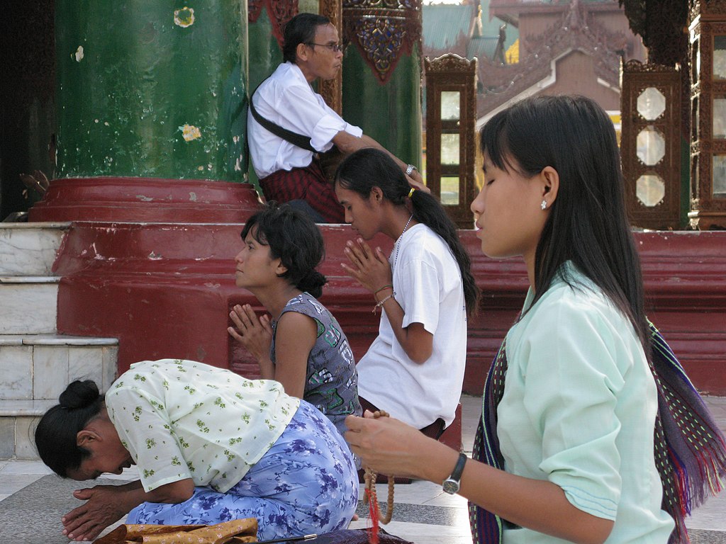 Các bài sám Phật giáo/ Hương Phan