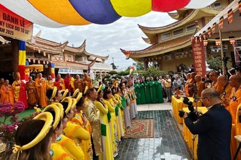 Lễ Hiệp Kỵ Lịch Đại Tổ Sư - Ngày Về Nguồn lần thứ 14 - Kỷ Niệm 35 Năm Thành Lập Chùa Bảo Quang/ Kiều Mỹ Duyên