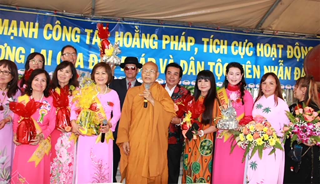 Vu Lan Báo Hiếu Ở Tổ Đình Minh Đăng Quang, Santa Ana/ Kiều Mỹ Duyên