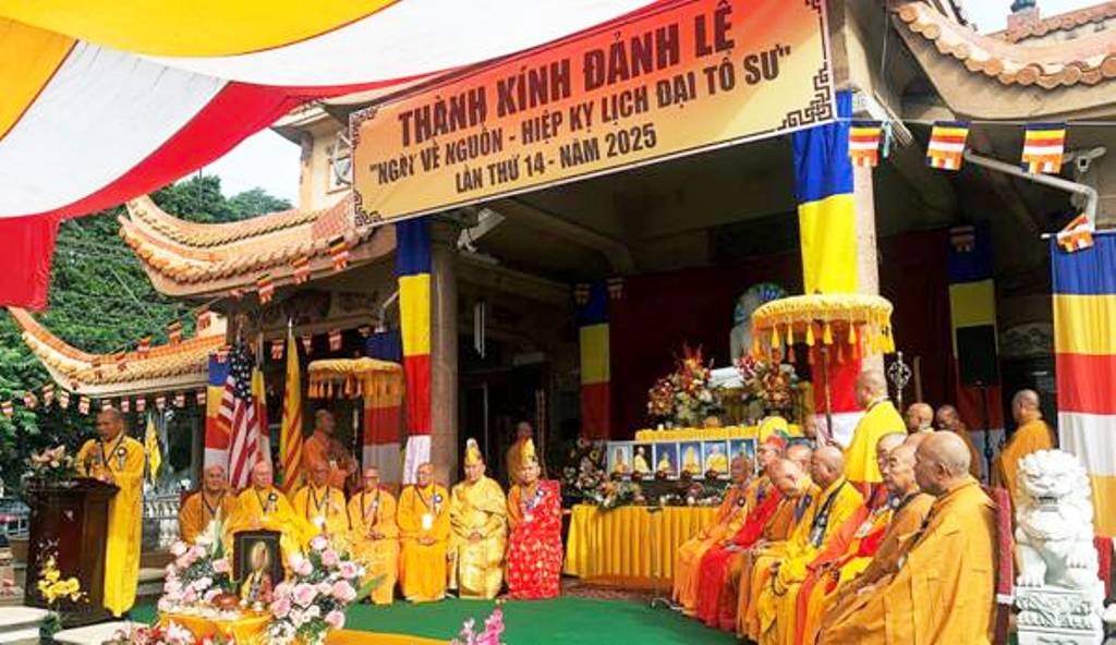 Dư Âm Vang Vọng/ TT Nhuận Hùng