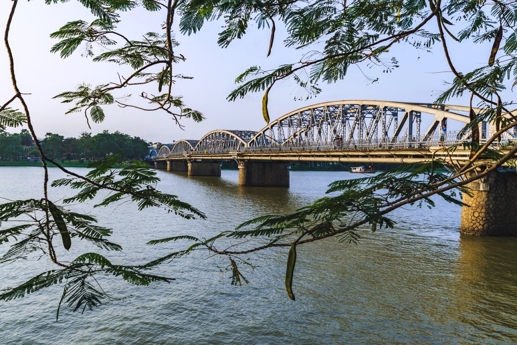 Đừng Đồng Hóa Cái Ta và Cái Ta Thích/ Đào Văn Bình